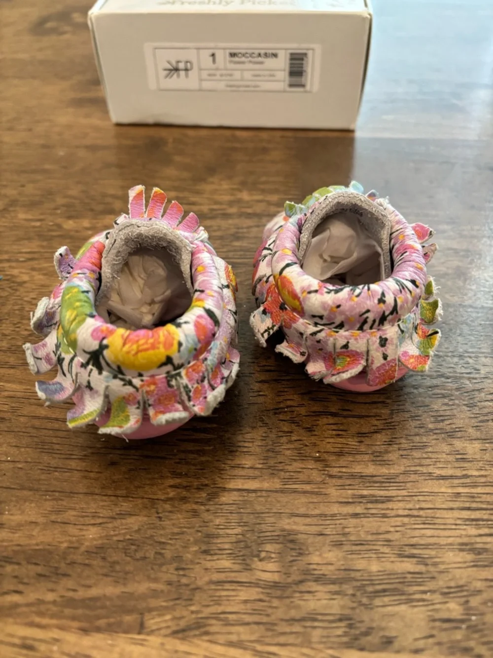 Freshly Picked Moccasin Flower Power size 1